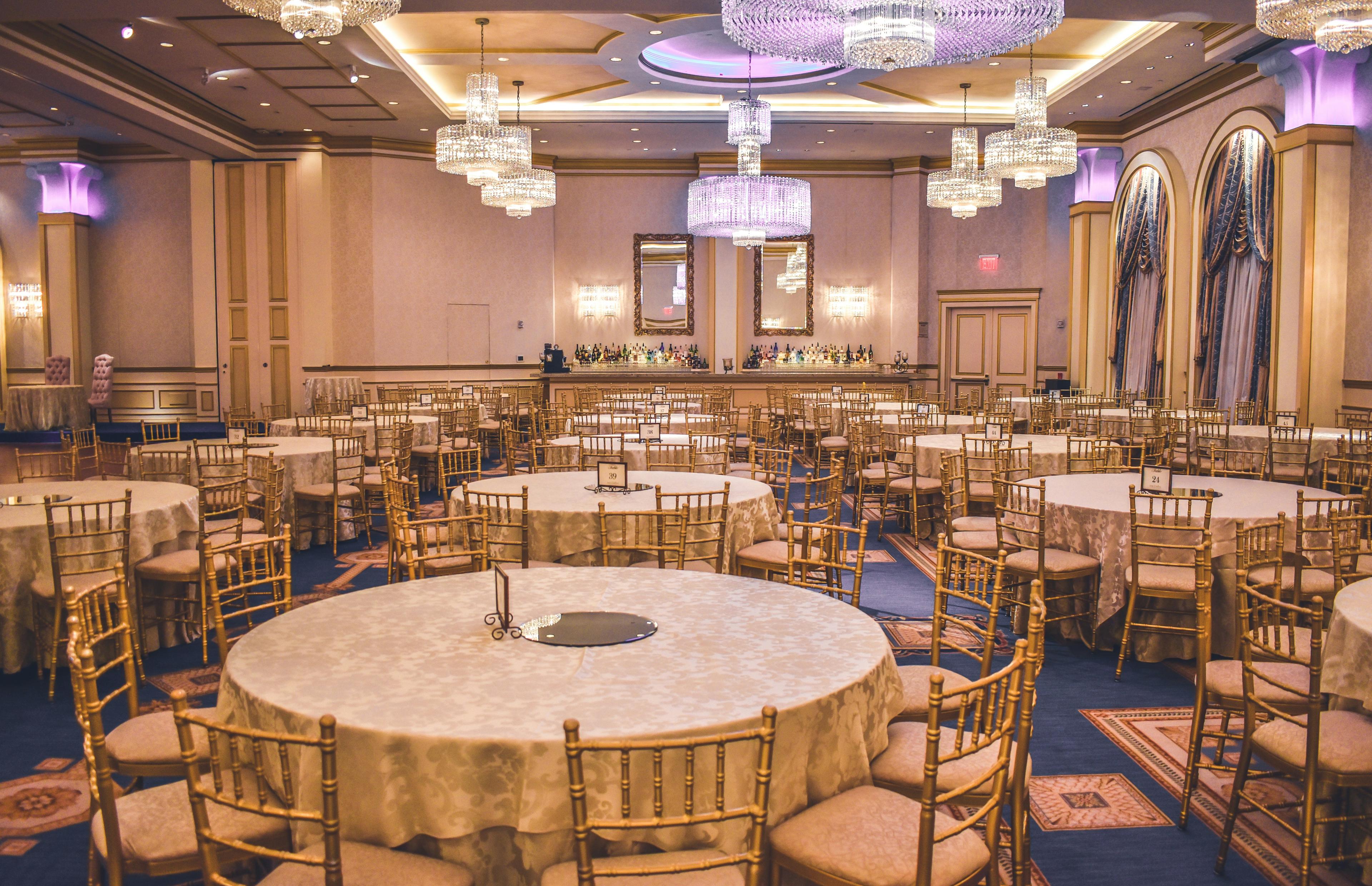 Signature Black & Gold Wedding